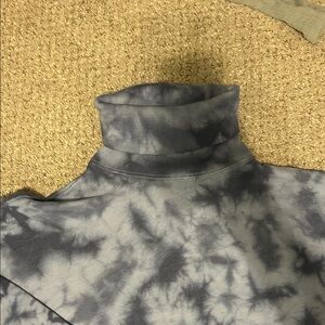 American Eagle Outfitters Blue Tie-Dye Turtleneck Top